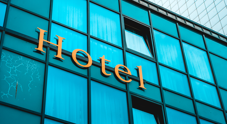 Hotel Fassade Foto iStock Terroa